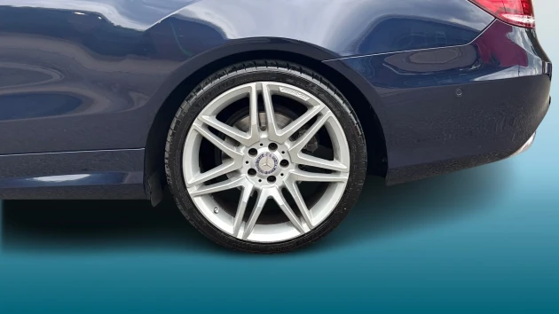 Mercedes-Benz E-Class Listing Image