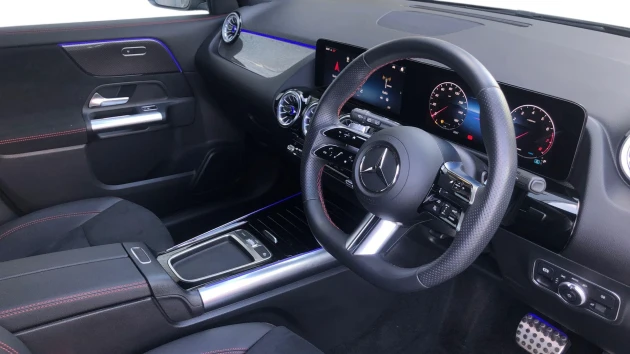 Mercedes-Benz GLA Listing Image