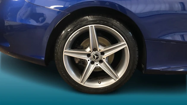 Mercedes-Benz C-Class Listing Image