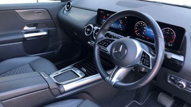 Mercedes-Benz GLA Listing Image