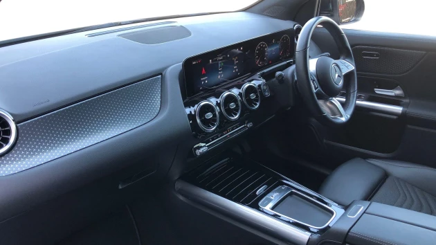 Mercedes-Benz GLA Listing Image