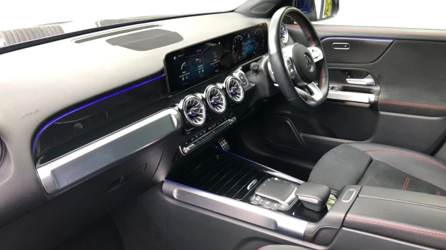 Mercedes-Benz GLB Listing Image