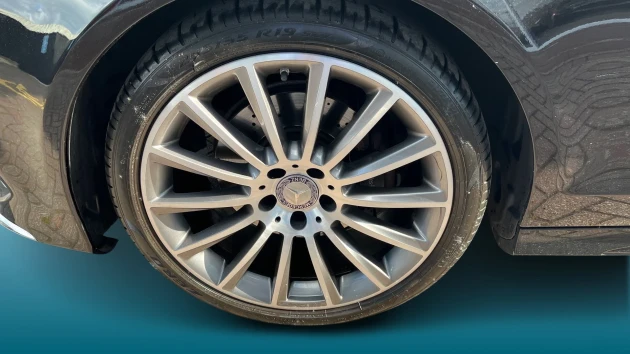 Mercedes-Benz CLS Listing Image