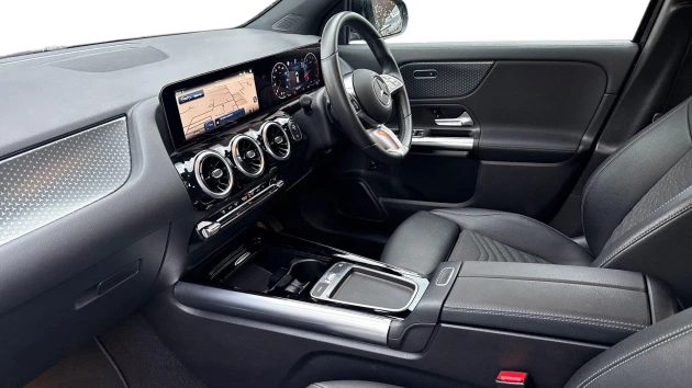 Mercedes-Benz GLA Listing Image