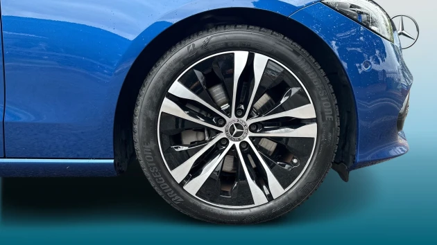 Mercedes-Benz C-Class Listing Image