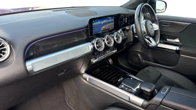 Mercedes-Benz GLB Listing Image