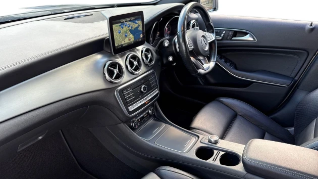 Mercedes-Benz GLA Listing Image