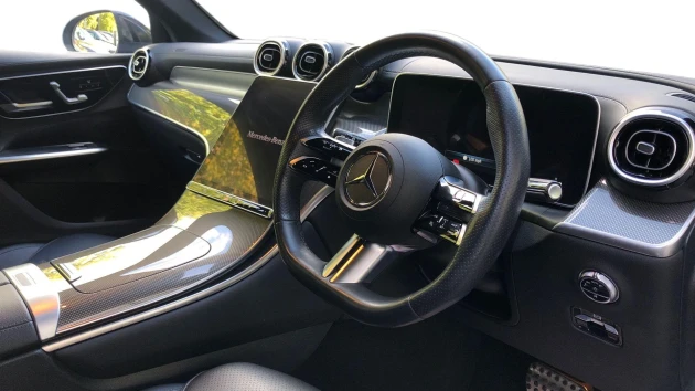 Mercedes-Benz GLC Listing Image