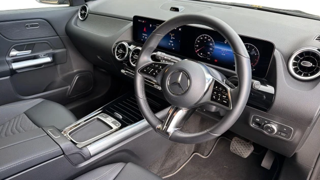 Mercedes-Benz GLA Listing Image