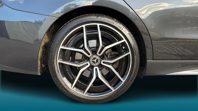 Mercedes-Benz C-Class Listing Image