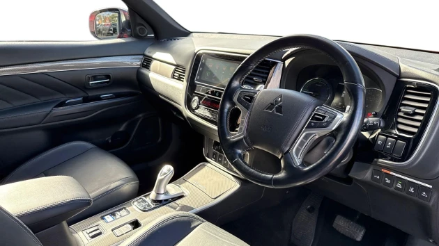 Mitsubishi Outlander Listing Image