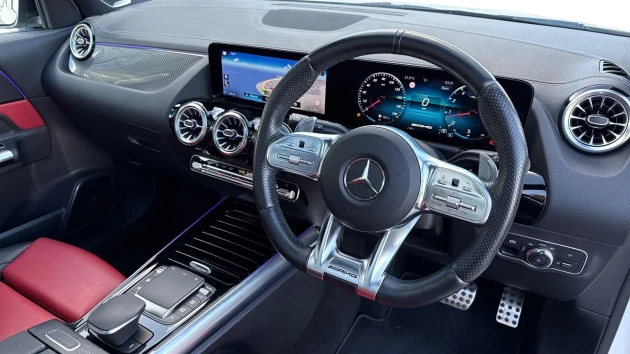 Mercedes-Benz GLA Listing Image