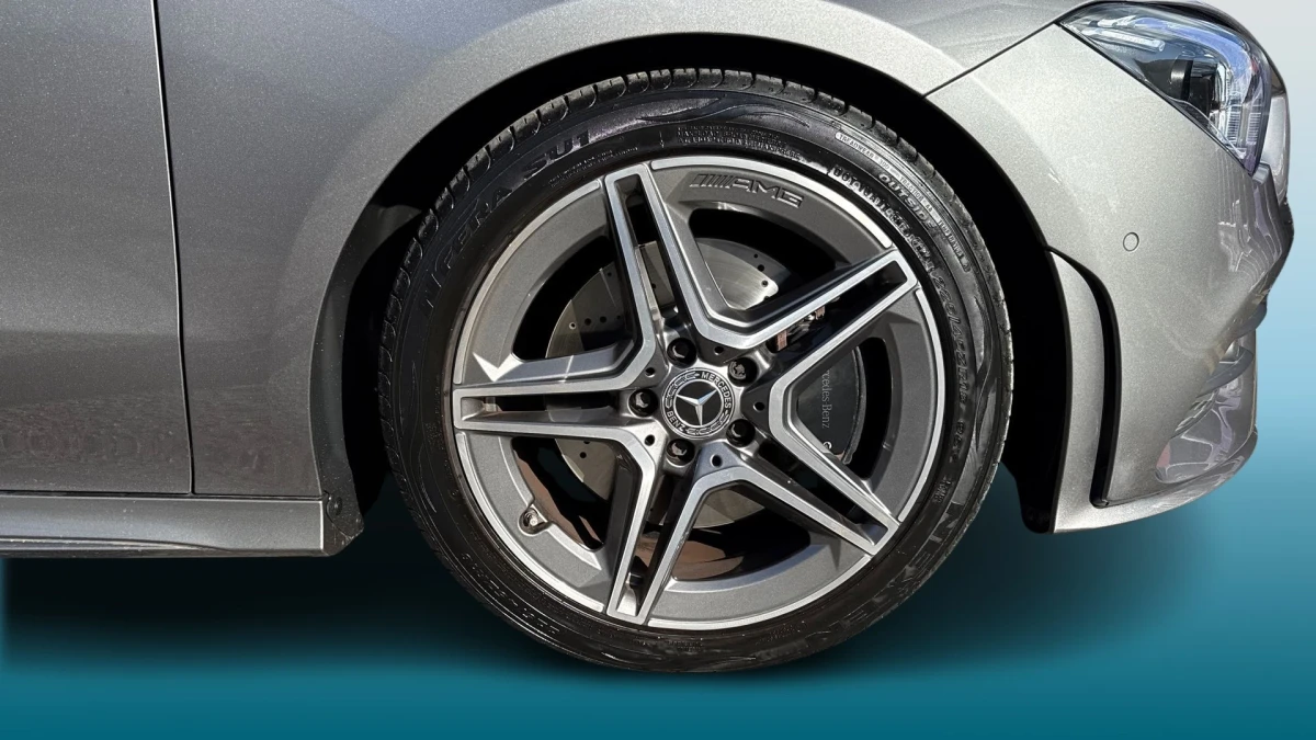 Mercedes-Benz CLA Image 5