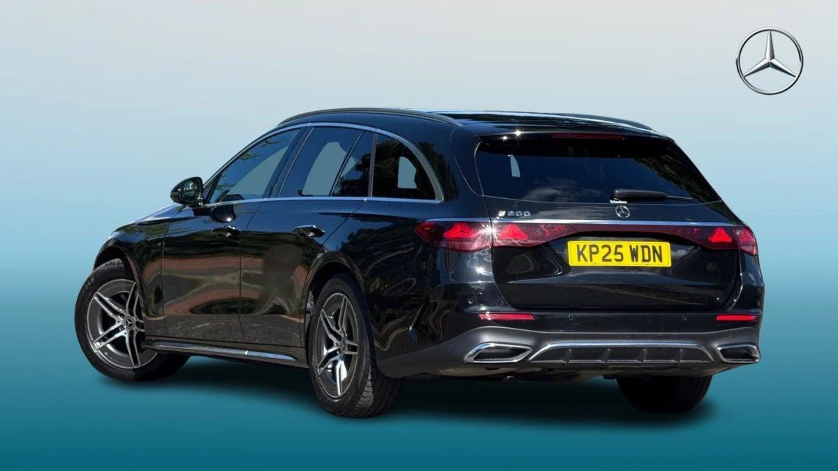 Mercedes-Benz E-Class Image 2