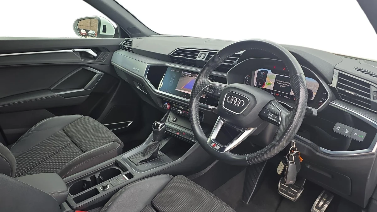 Audi Q3 Image 3