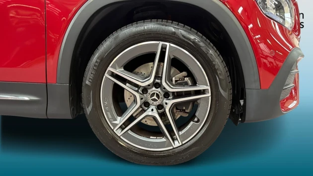 Mercedes-Benz GLB Listing Image