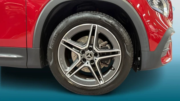 Mercedes-Benz GLB Listing Image