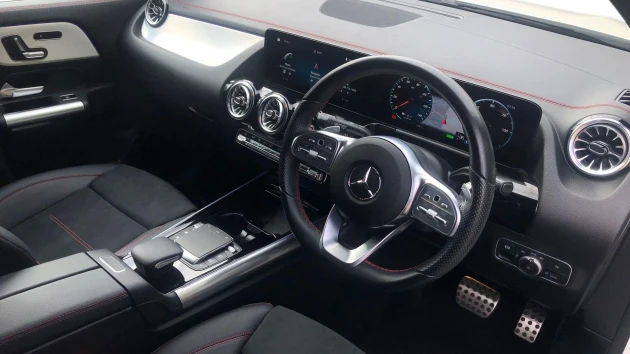 Mercedes-Benz EQA Listing Image