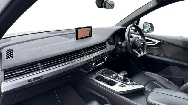Audi Q7 Listing Image