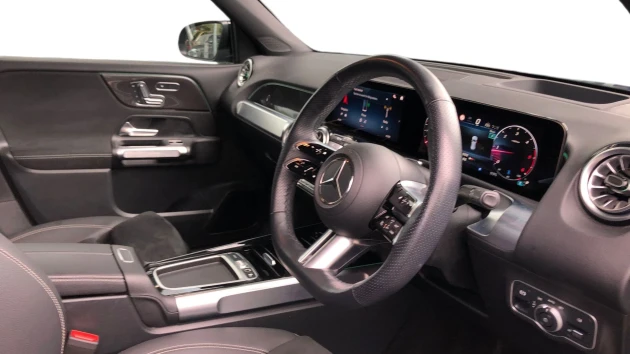 Mercedes-Benz GLB Listing Image
