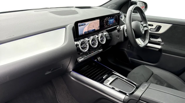 Mercedes-Benz GLA Listing Image