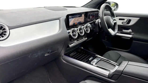 Mercedes-Benz GLA Listing Image