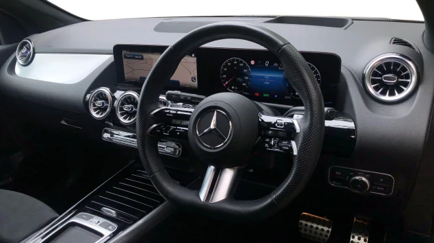 Mercedes-Benz GLA Listing Image
