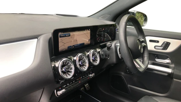Mercedes-Benz GLA Listing Image