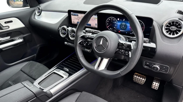 Mercedes-Benz GLA Listing Image