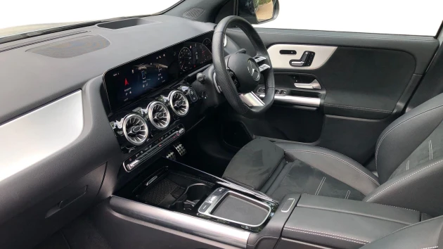 Mercedes-Benz GLA Listing Image