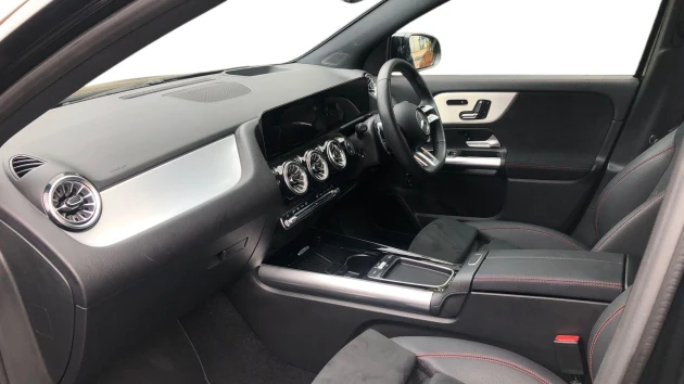 Mercedes-Benz GLA Listing Image