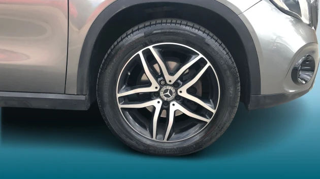 Mercedes-Benz GLA Listing Image