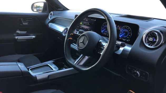 Mercedes-Benz EQB Listing Image