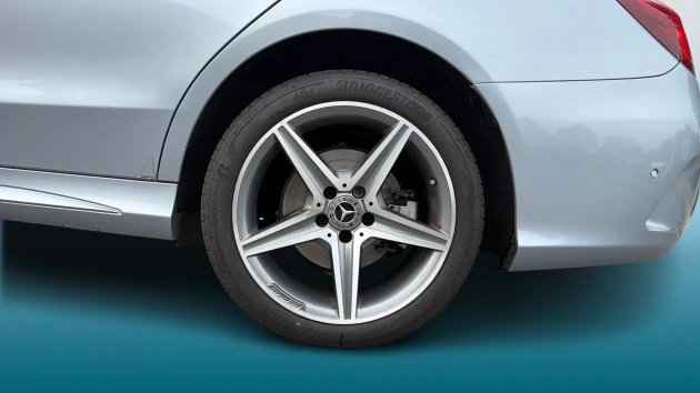 Mercedes-Benz C-Class Listing Image