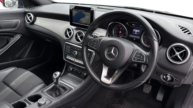 Mercedes-Benz CLA Listing Image