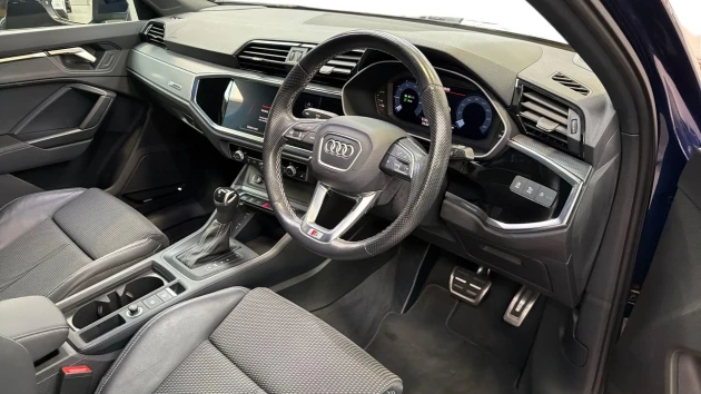 Audi Q3 Listing Image