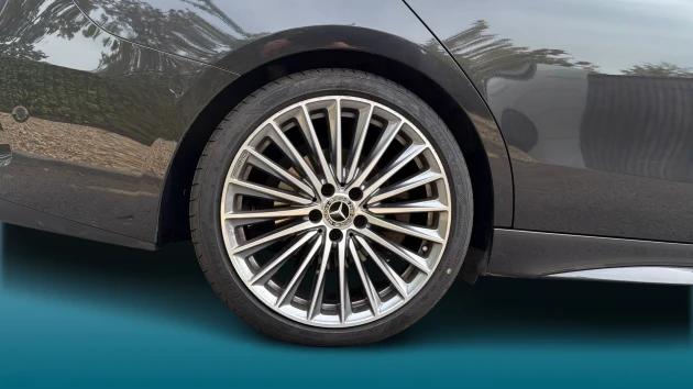 Mercedes-Benz C-Class Listing Image
