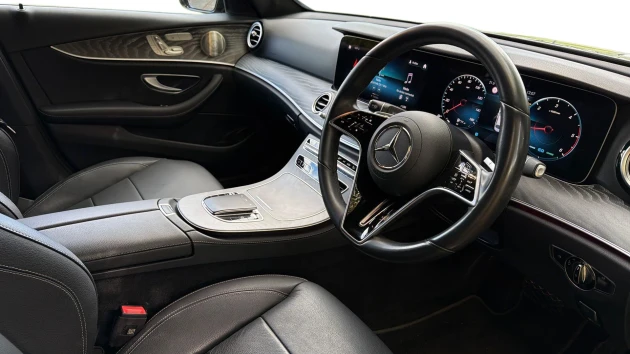 Mercedes-Benz E-Class Listing Image