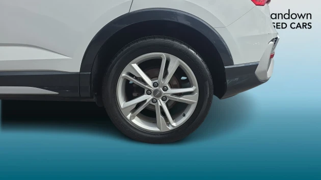 Audi Q3 Listing Image