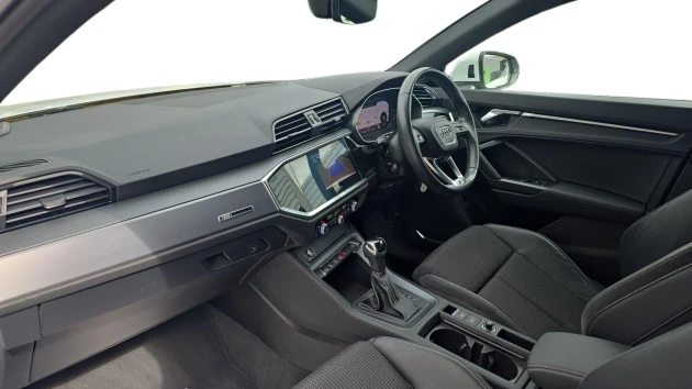 Audi Q3 Listing Image