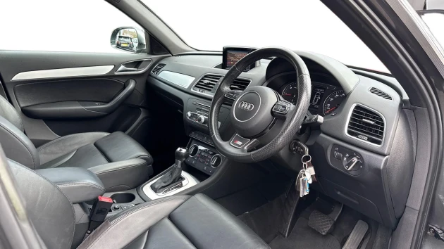 Audi Q3 Listing Image