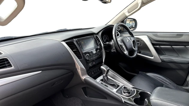 Mitsubishi Shogun Sport Listing Image