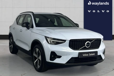 VOLVO XC40 Listing Image