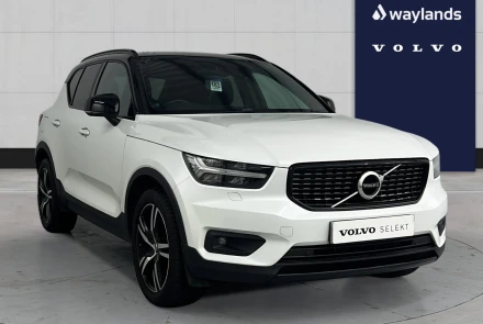 VOLVO XC40 Listing Image