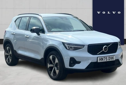 VOLVO XC40 Listing Image