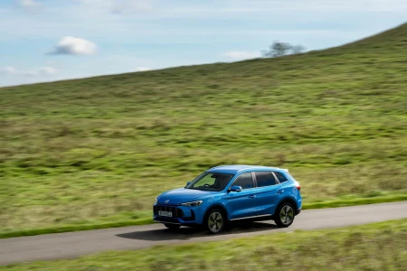 MG ZS SE
