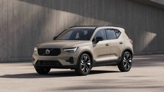 Volvo XC40 B4 Ultra Bright