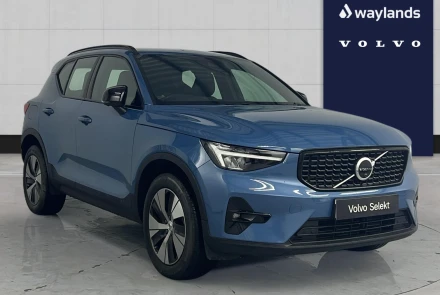 VOLVO XC40 Listing Image