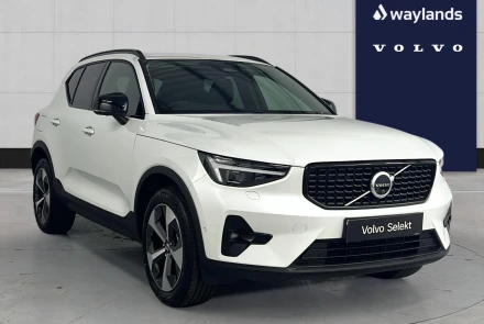 VOLVO XC40 Listing Image