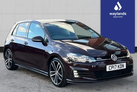 VOLKSWAGEN Golf Listing Image